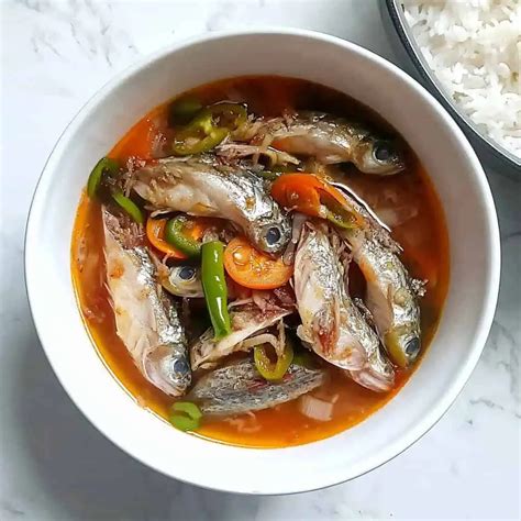 Pinangat na Talimusak (Filipino Goby Fish Stew).